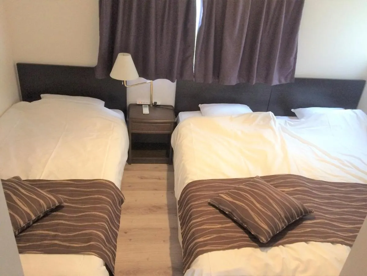 Sakura House Terrace: Convenient Dekijima Stay Near USJ Osaka