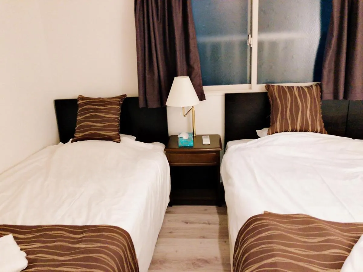 Sakura House Terrace: Convenient Dekijima Stay Near USJ Osaka